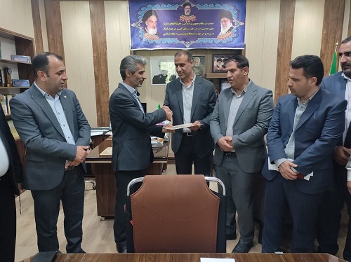 جلسه معارفه  وتکریم شهردار جدید در اتاق فرماندار دورود